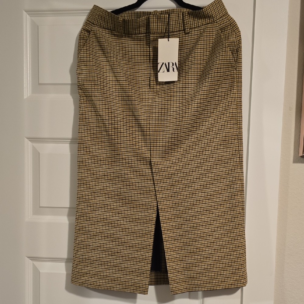 Zara Checkered Midi Skirt in Black and Tan